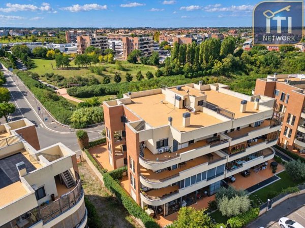 appartamento in vendita a Roma in zona Mezzocammino