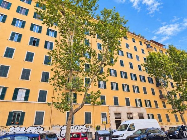 appartamento in vendita a Roma in zona Portuense