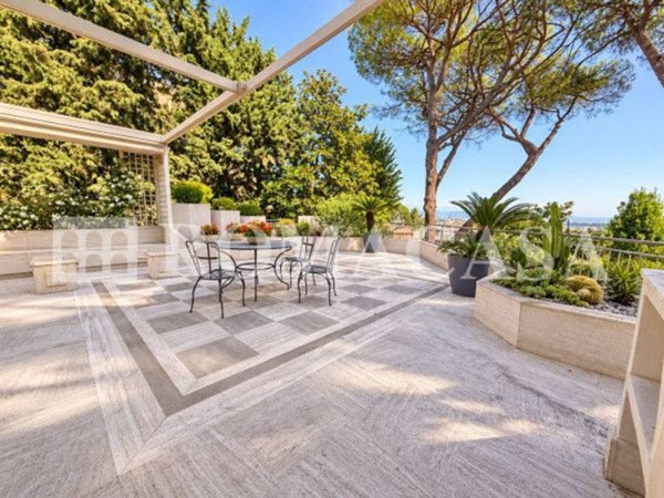 casa indipendente in vendita a Roma