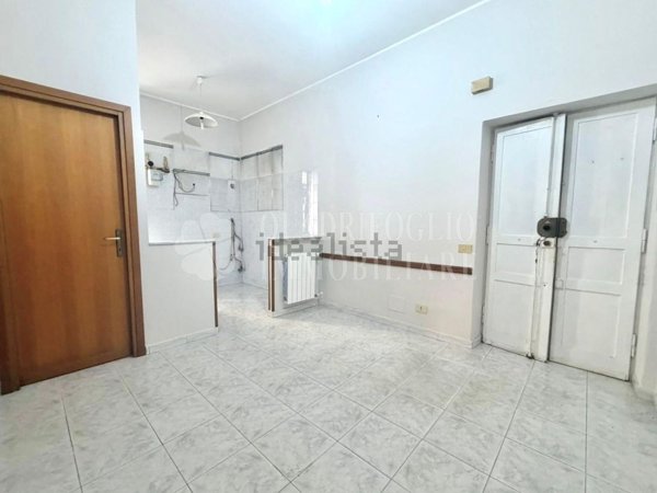 appartamento in vendita a Roma in zona Tuscolano