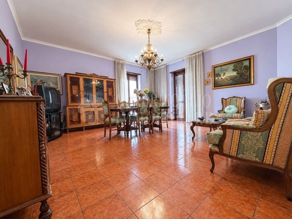 appartamento in vendita a Roma in zona Torre Angela