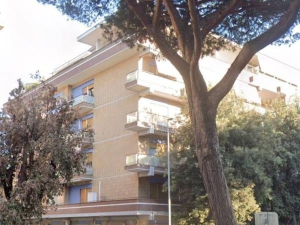 appartamento in vendita a Roma in zona Ostia