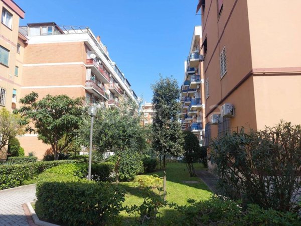 appartamento in vendita a Roma in zona Ostia