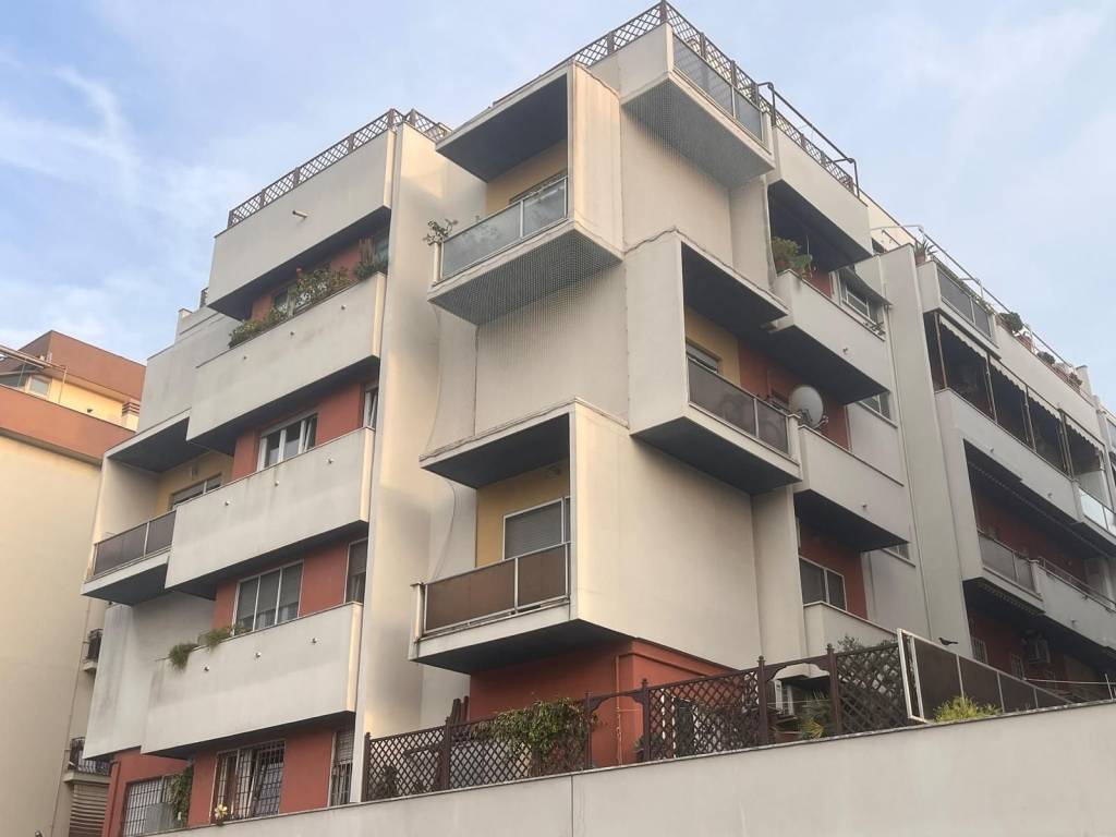 appartamento in vendita a Roma in zona Ostia