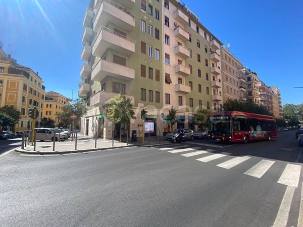 appartamento in vendita a Roma in zona Nomentano