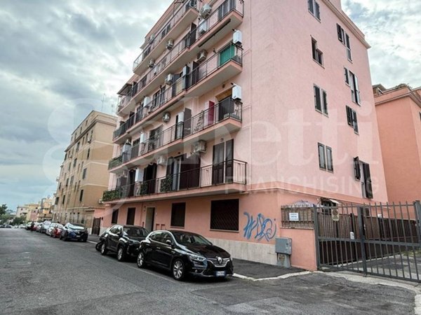 appartamento in vendita a Roma in zona Prenestino-Centocelle
