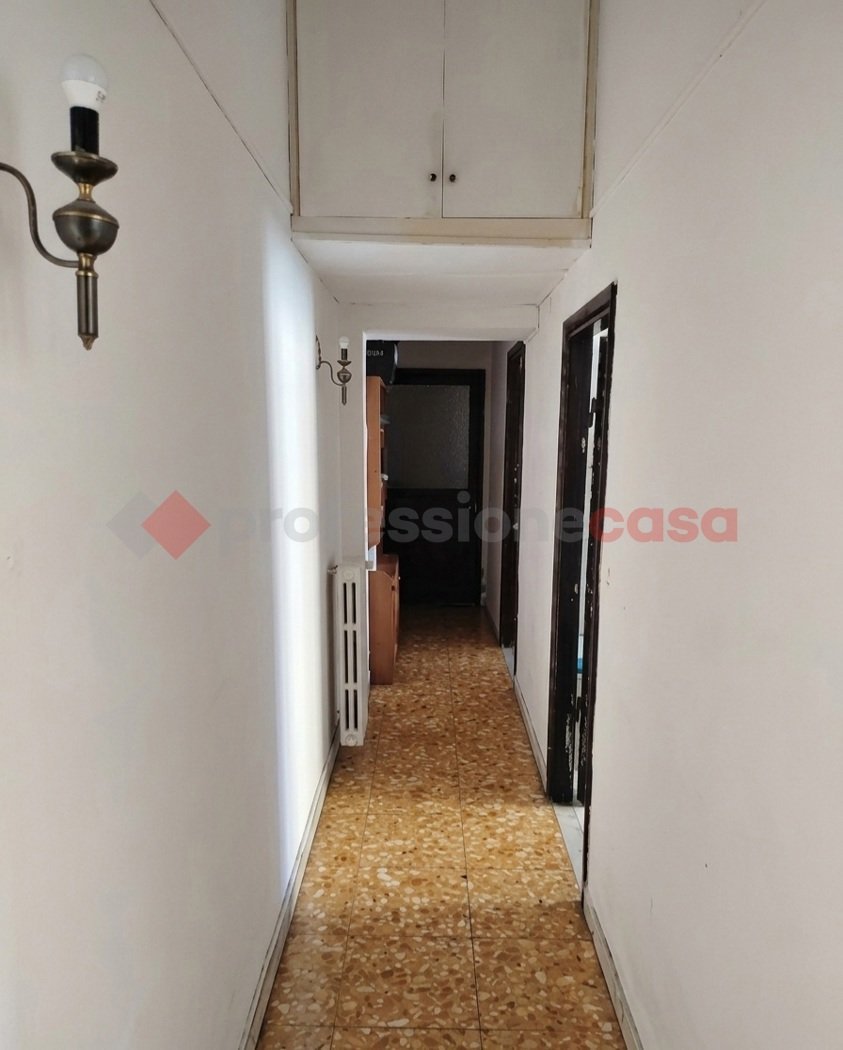 appartamento in vendita a Roma in zona Tuscolano