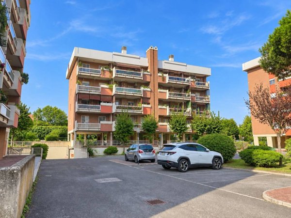 appartamento in vendita a Roma in zona Acilia