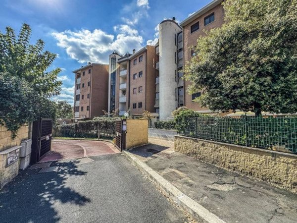 appartamento in vendita a Roma in zona Ostiense