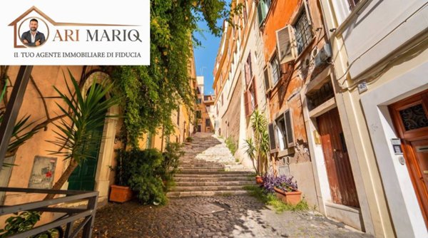 appartamento in vendita a Roma in zona Rione Monti/Campitelli