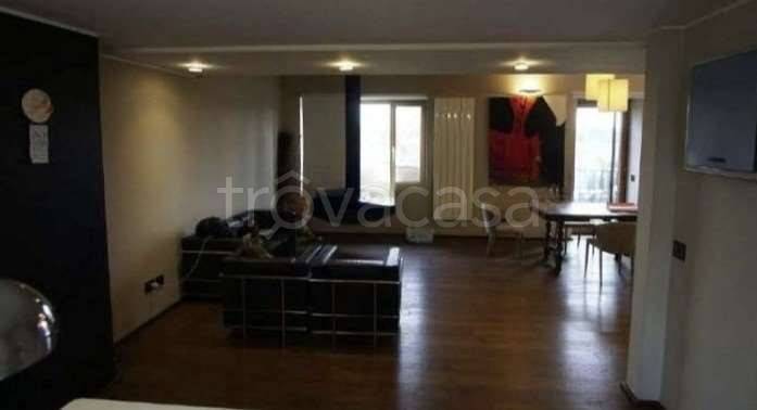 appartamento in vendita a Roma in zona Appio Claudio