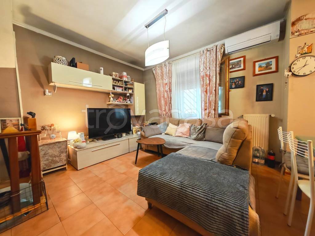 appartamento in vendita a Roma in zona Acilia