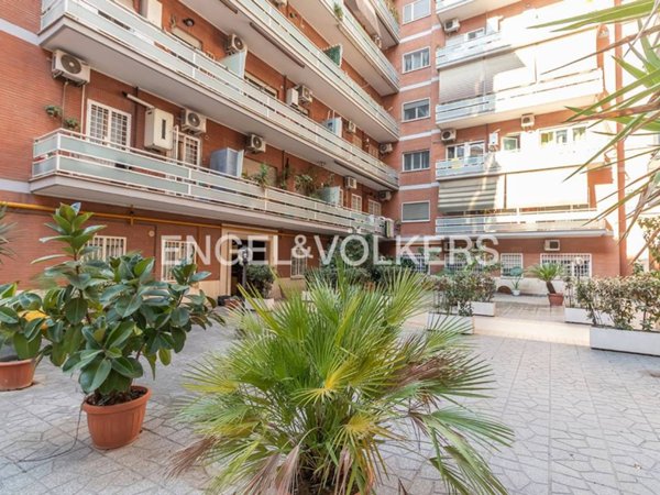 appartamento in vendita a Roma in zona Portuense