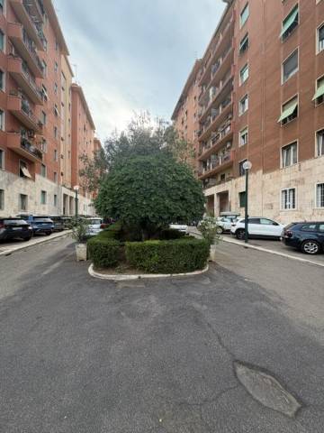 appartamento in vendita a Roma in zona Nomentano