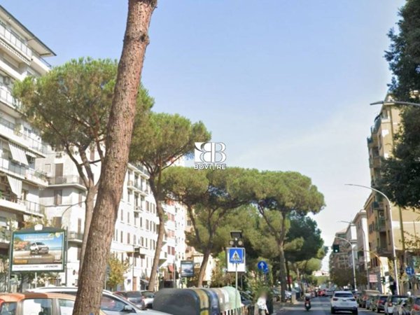 appartamento in vendita a Roma in zona Appio Latino