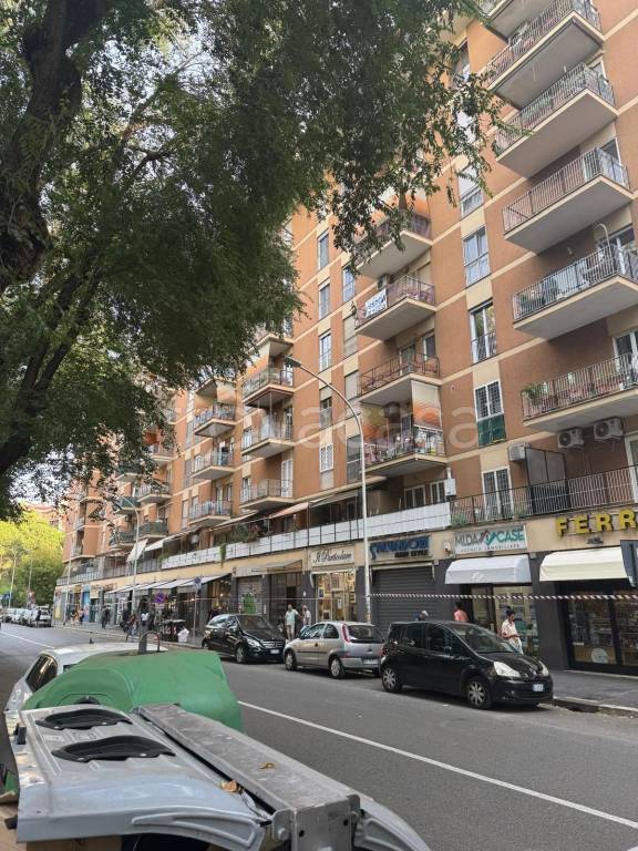 appartamento in vendita a Roma in zona Prenestino-Labicano