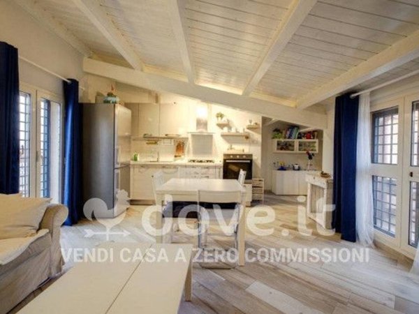 appartamento in vendita a Roma in zona Lunghezza