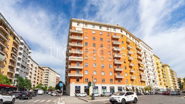 ufficio in vendita a Roma in zona Appio Latino