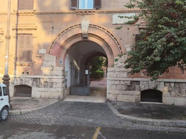 appartamento in vendita a Roma in zona Testaccio