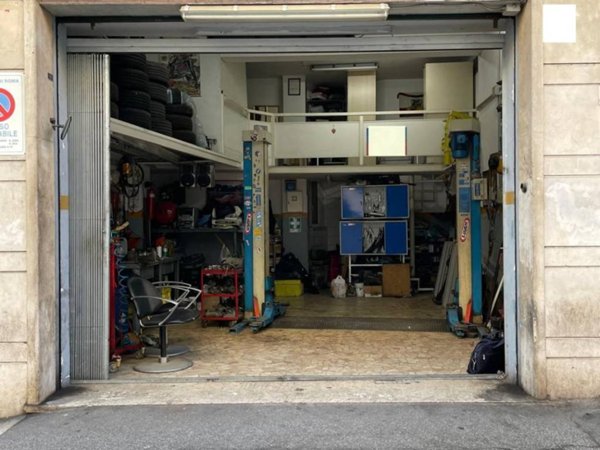 locale commerciale in vendita a Roma in zona Gianicolense