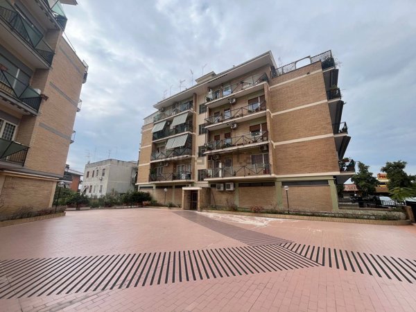 appartamento in vendita a Roma in zona Torrevecchia