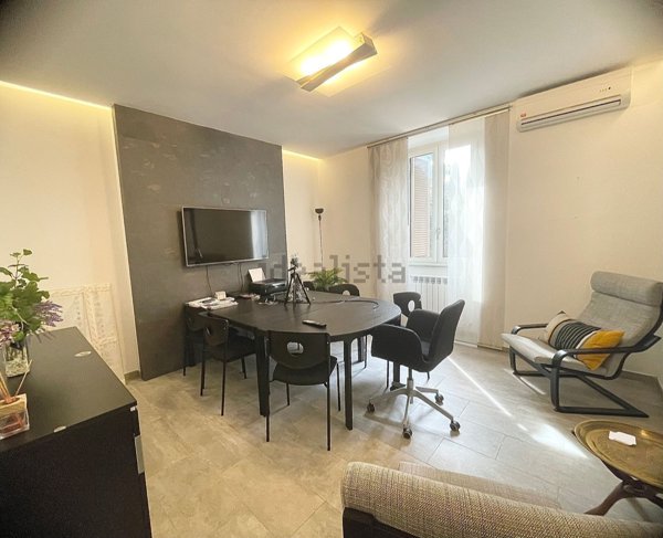 appartamento in vendita a Roma in zona Appio Pignatelli