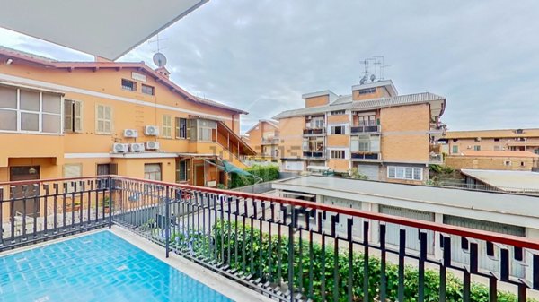 appartamento in vendita a Roma in zona Appio Pignatelli