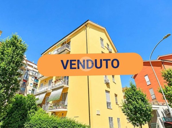 appartamento in vendita a Roma in zona Ostiense