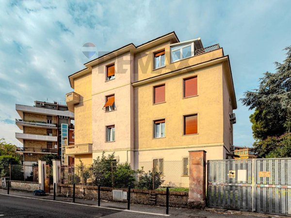 appartamento in vendita a Roma in zona Primavalle