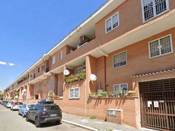 appartamento in vendita a Roma in zona Acilia
