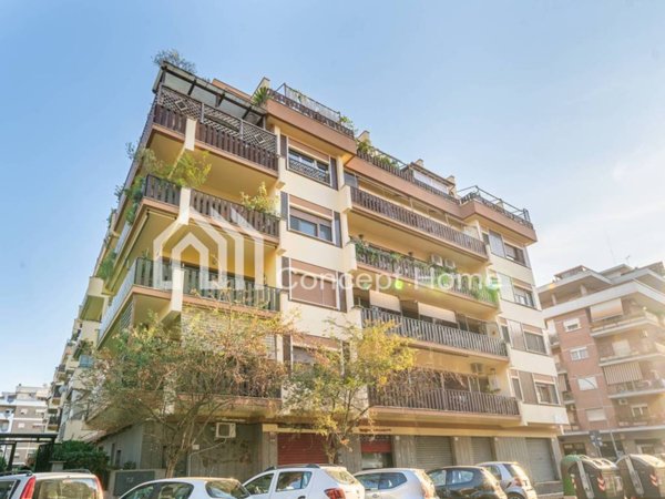 appartamento in vendita a Roma in zona Ostia