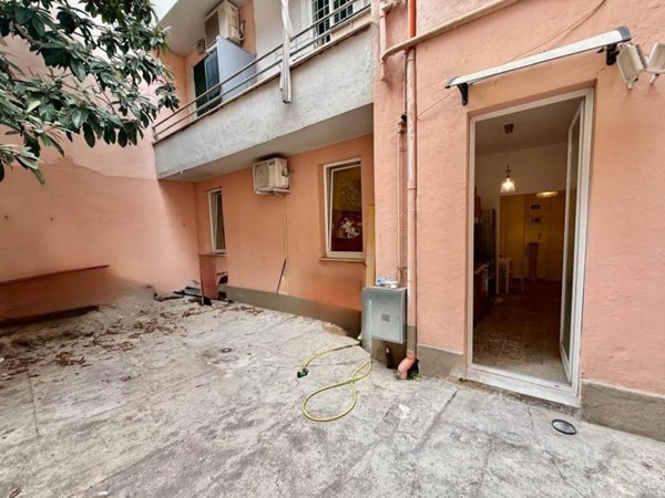 appartamento in vendita a Roma in zona Appio Latino