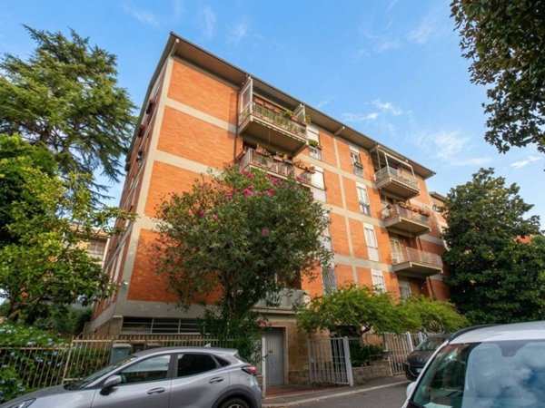 appartamento in vendita a Roma in zona Giuliano Dalmata