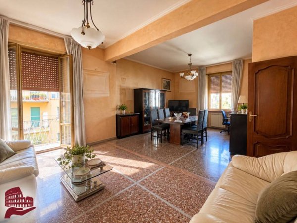 appartamento in vendita a Roma in zona Appio Claudio