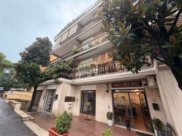 appartamento in vendita a Roma in zona Monte Sacro/Talenti