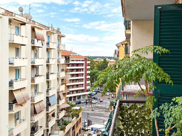 appartamento in vendita a Roma in zona Tuscolano