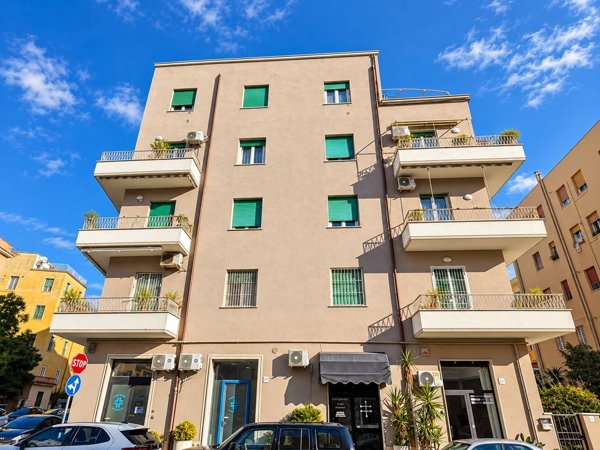 appartamento in vendita a Roma in zona Ostia