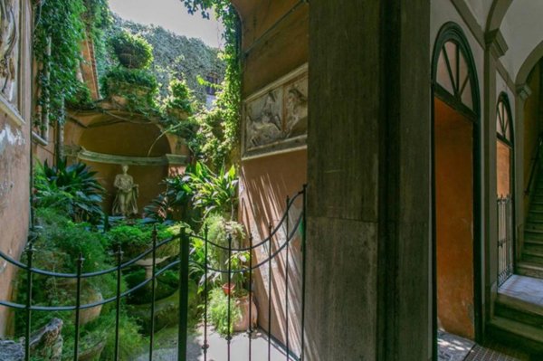 appartamento in vendita a Roma in zona Trastevere