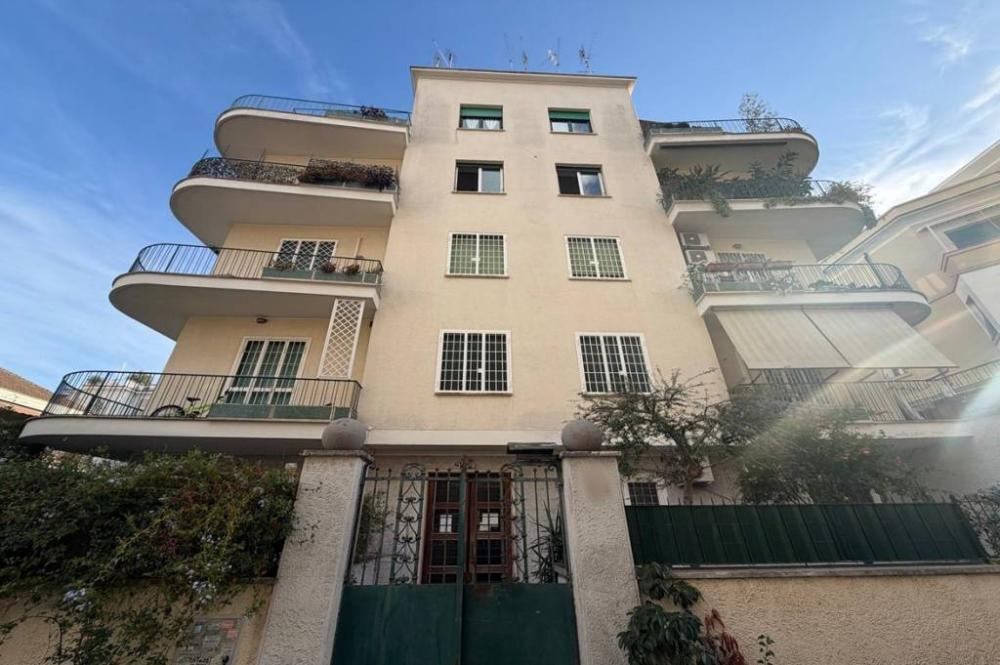 appartamento in vendita a Roma in zona Gianicolense