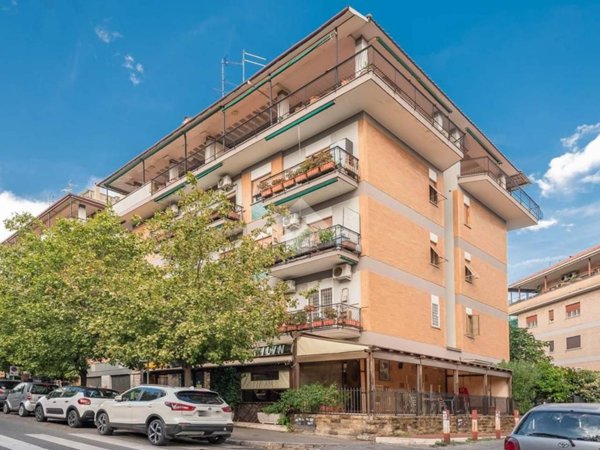 appartamento in vendita a Roma in zona Primavalle