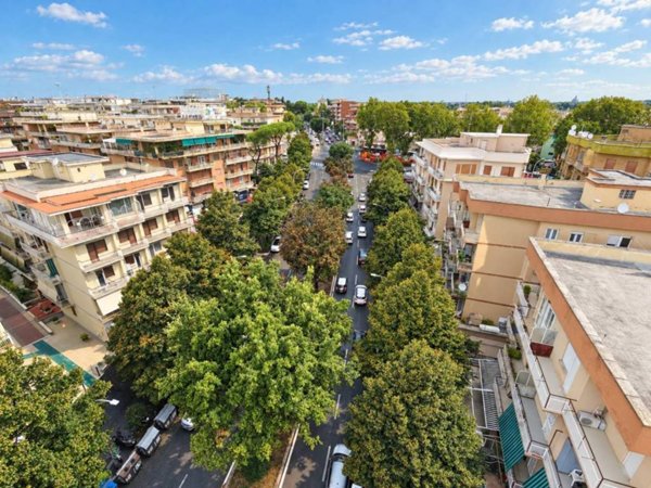 appartamento in vendita a Roma in zona Gianicolense