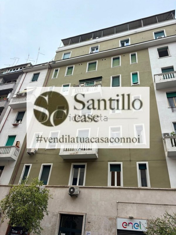 appartamento in vendita a Roma in zona Appio Latino