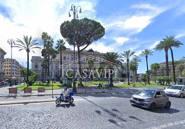 appartamento in vendita a Roma in zona Rione Prati