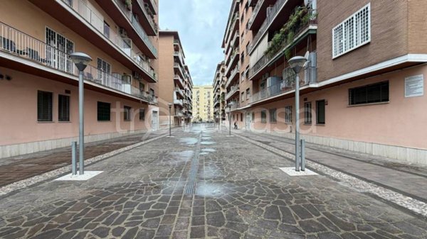 appartamento in vendita a Roma in zona Cinecittà