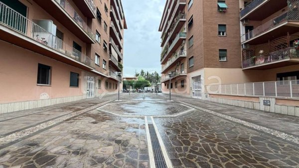 appartamento in vendita a Roma in zona Cinecittà
