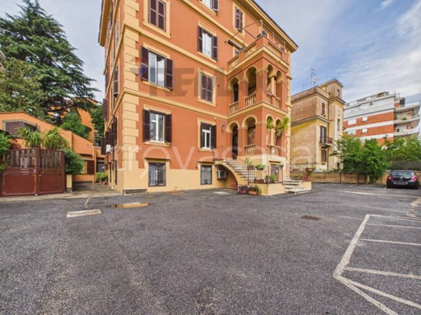 appartamento in vendita a Roma in zona Aurelio