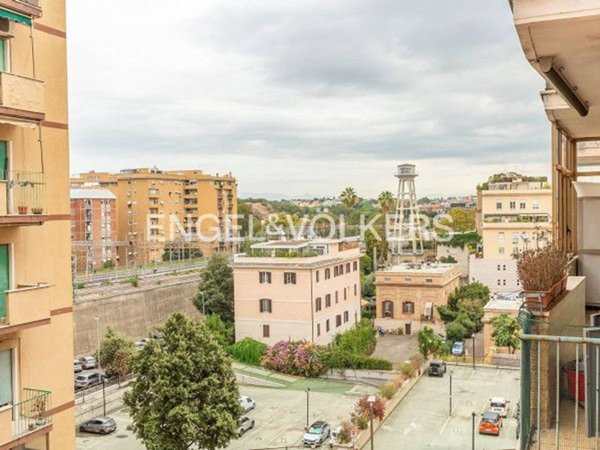 appartamento in vendita a Roma in zona Portuense