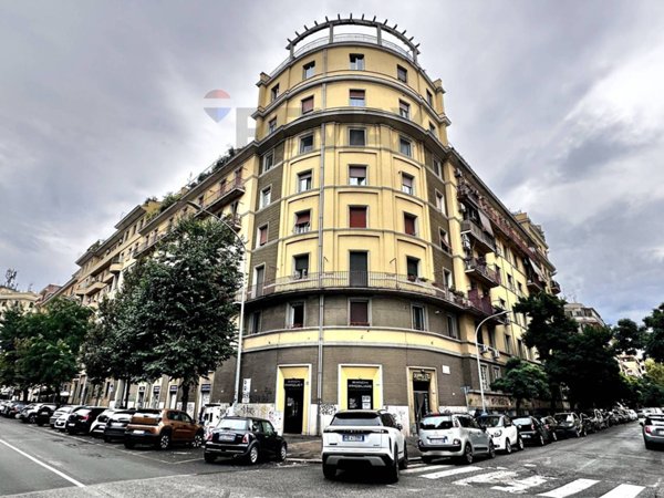 appartamento in vendita a Roma in zona Appio Latino