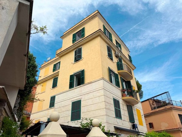 appartamento in vendita a Roma in zona Gianicolense