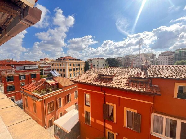 appartamento in vendita a Roma in zona Nomentano